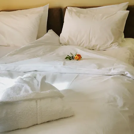 Jennifer 4* Taxiarches (Drama)