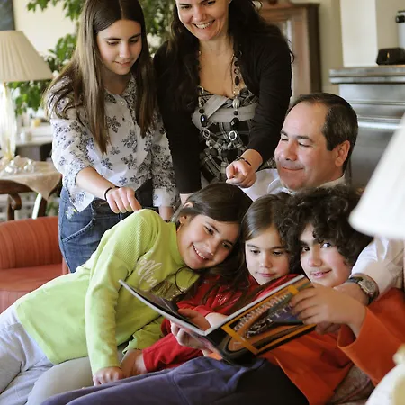 Jennifer מלון 4*