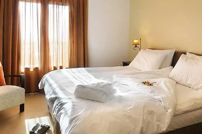 Otel Jennifer 4*
